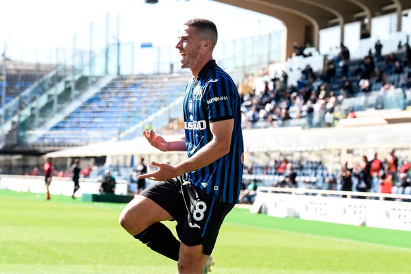 Atalanta, Gosens snobba la Juve: "Scudetto? Inter favorita, ma se faccio 10 gol..."