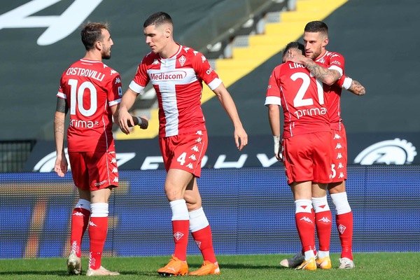 Fiorentina, tutti negativi i tamponi dei calciatori