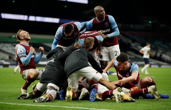Mourinho rimontato da 3-0 a 3-3! Il Tottenham subisce 3 gol in 12' dal West Ham
