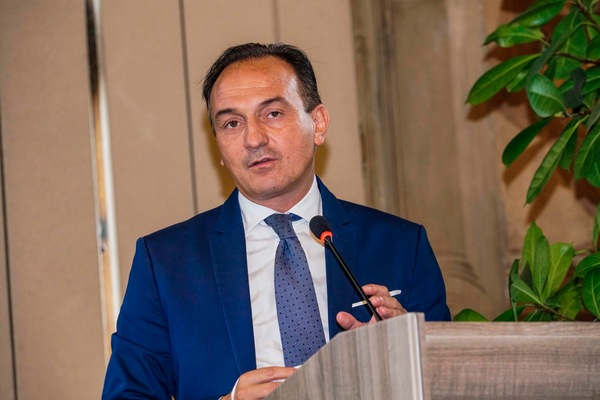Coronavirus, Cirio: "Controllo della febbre a campione per chi entra in Piemonte"