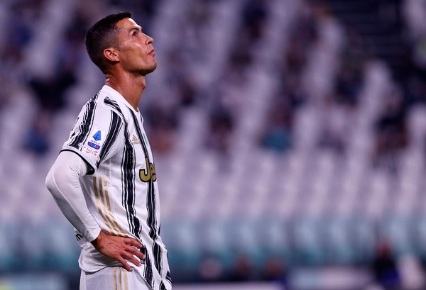Juventus, Ronaldo: serve un tampone negativo per sfidare Messi. O no?