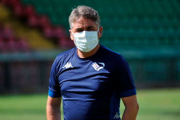 Palermo, positivi Boscaglia e nove calciatori: con la Turris si gioca uguale