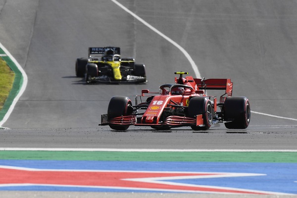 Gp Portogallo: Leclerc è quarto, pole a Hamilton