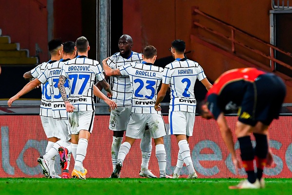 Genoa-Inter 0-2: Maran resiste un'ora, poi vince Conte