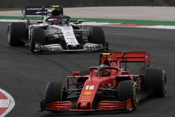 F1, Gp Portogallo: doppietta Hamilton-Bottas, Leclerc quarto e Vettel 10°