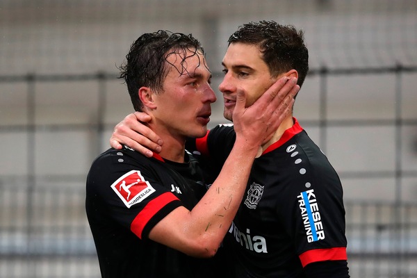 Il Leverkusen cala il poker, Hertha e Wolfsburg 1-1: Piatek entra nel finale
