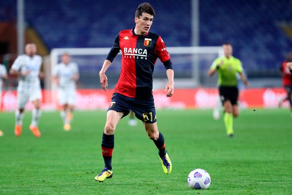 Genoa verso il Torino. Shomurodov: lavoro in campo