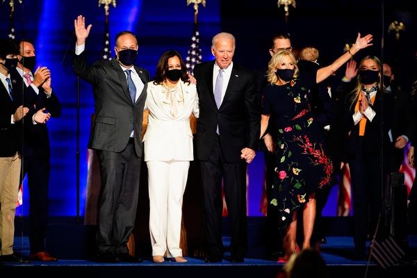 Biden: "Io presidente di tutti. Qui per guarire l'America"