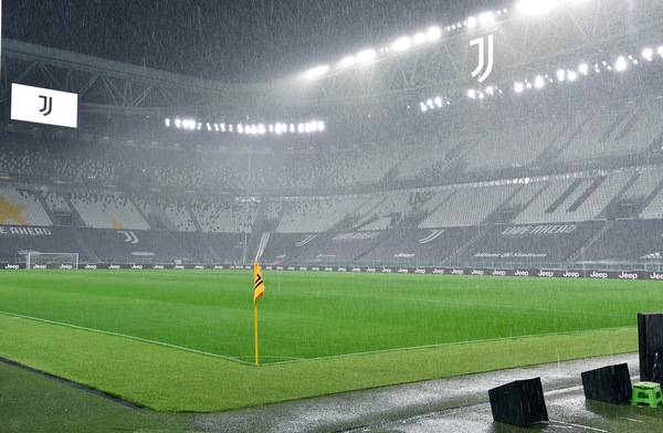 Clausole vessatorie per biglietti e abbonamenti, anche la Juve nel mirino