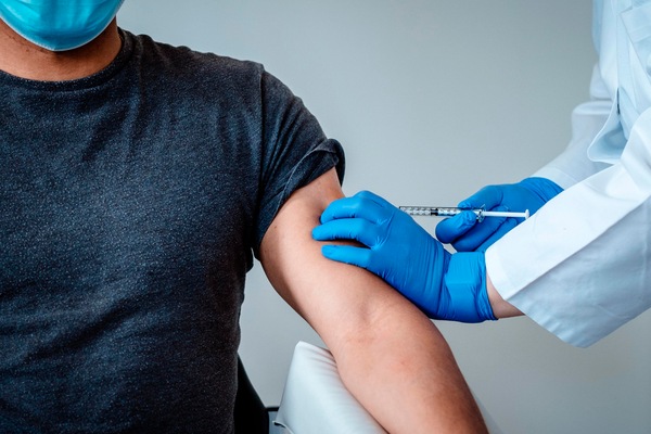 Coronavirus, Sahin: "Con il vaccino Pfizer finirà la pandemia"