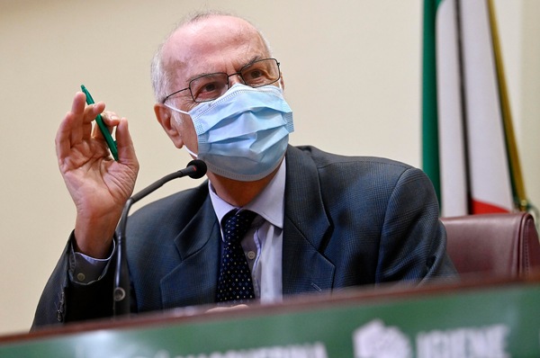 Vaccino anti-Covid, la bozza del piano del Ministero della Salute