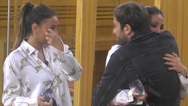 GF Vip, chiarimento tra Selvaggia Roma e Pierpaolo Petrelli. Poi lei scoppia a piangere