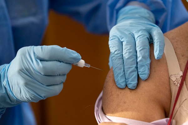 "Coronavirus, un italiano su sei rifiuterà il vaccino"