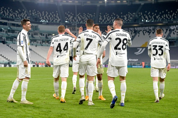 Juve-Cagliari 2-0, il tabellino