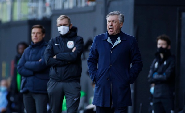 Ancelotti torna a vincere, Liverpool in testa alla Premier con Mourinho