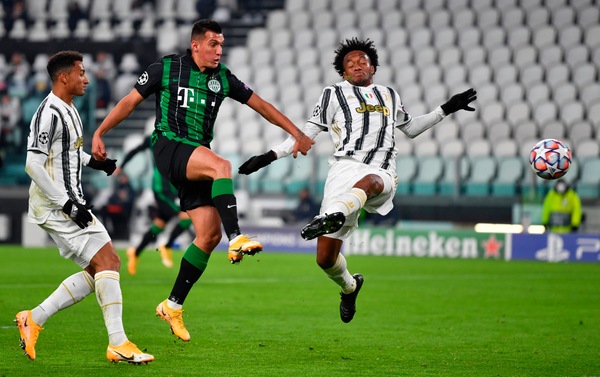 Juve, nessun italiano tra porta e difesa: è la prima volta nella storia