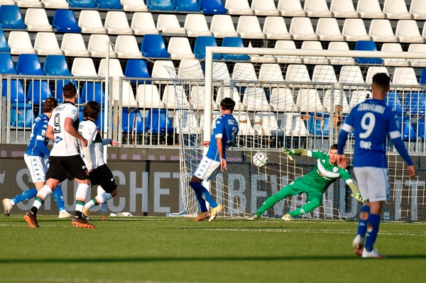 Brescia, positivi al Covid nel gruppo squadra: salta la trasferta di Coppa Italia