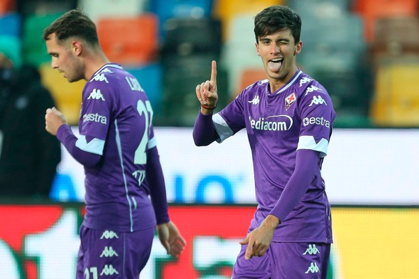 Coppa Italia, la Fiorentina passa 1-0 e trova l'Inter. Per il Cagliari c'è l'Atalanta