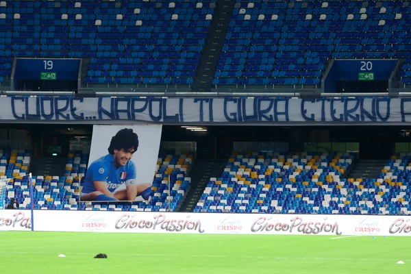Autopsia Maradona, nessuna traccia di alcol o droga. La figlia si sfoga