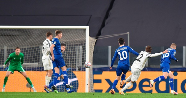 Juventus-Dynamo 1-0, dopo 45': Chiesa gol, Ronaldo traversa