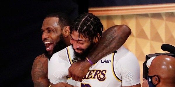 Lakers, tocca ad Anthony Davis: 190 milioni per i prossimi cinque anni