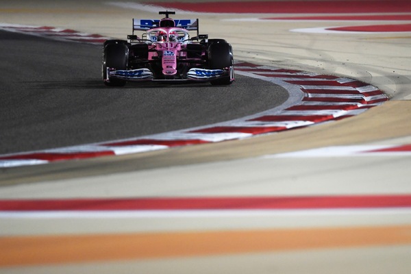 Gp Sakhir: Perez trionfa, la Mercedes la butta via. Leclerc si ritira subito