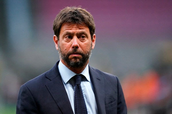 Juve, Agnelli scrive ai tifosi: "Lotteremo per il 10° Scudetto consecutivo"