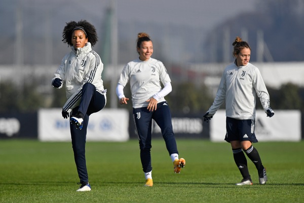 Champions, la Juve a Lione: serve un'impresa per gli ottavi