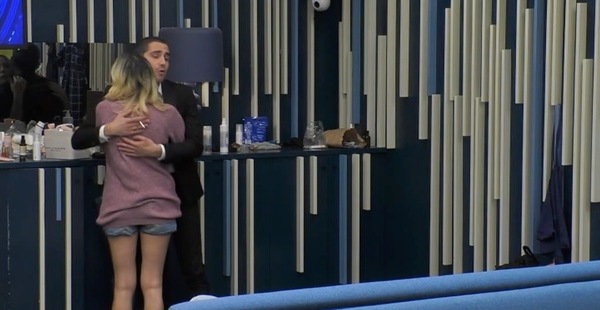 GF Vip, Tommaso Zorzi chiede scusa a Stefania Orlando per la nomination: ecco la reazione