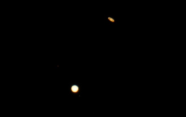 Congiunzione Giove e Saturno dopo 400 anni: come vederla stasera