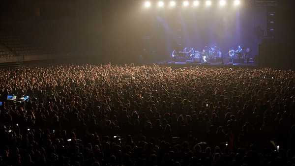 Spagna, primo concerto da 5.000 persone dall’inizio della pandemia Covid