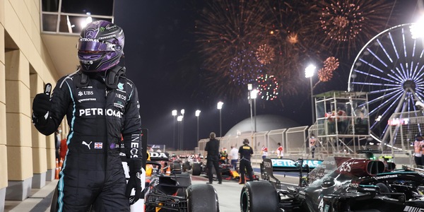 F1, Hamilton come Schumacher: almeno un successo per 15 stagioni di fila