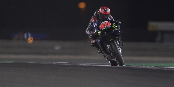 MotoGp, Gp Doha: vince Quartararo, Valentino Rossi 16°