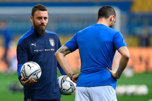 De Rossi ricoverato, spunta l'audio agli amici: "Ecco cosa ho"