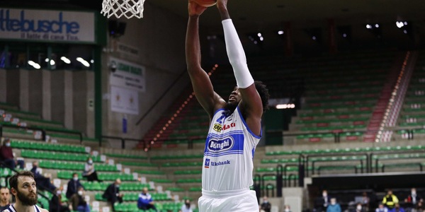 Serie A, Treviso rischia ma alla fine doma Sassari