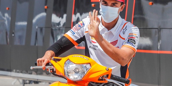 MotoGp, Marquez torna in pista: gli auguri social degli sportivi