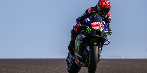 MotoGp, Gp Portogallo: Quartararo in pole, cancellato il miglior tempo di Bagnaia