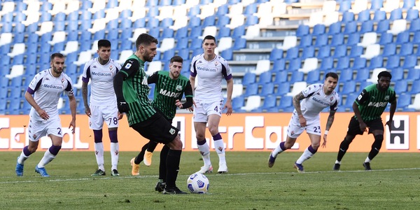 Sassuolo-Fiorentina 3-1, Berardi fa 101 e Iachini va ko