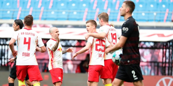 Bundesliga, Lipsia a -7 dal Bayern: 2-0 allo Stoccarda