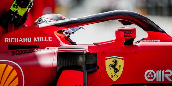 F1 Gp Portogallo, Sainz: "Buon segno essere davanti a Leclerc
