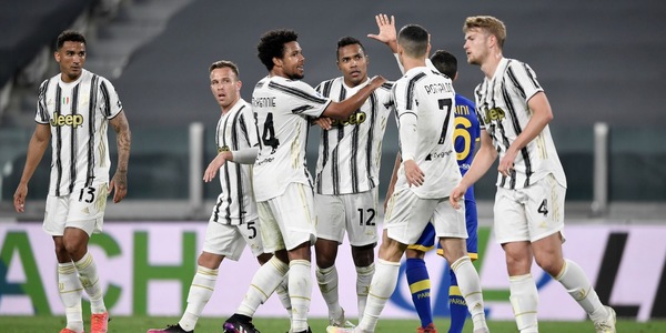 Juve, Ronaldo dà la carica sui social: "Obiettivo raggiunto"