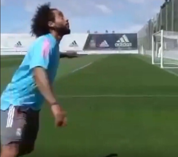 Marcelo che numero in allenamento!