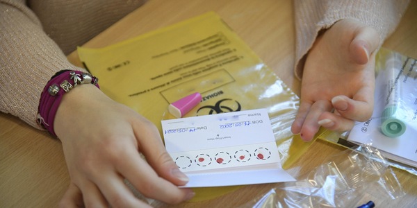 Covid, il bollettino odierno: 2.490 nuovi casi e 110 vittime