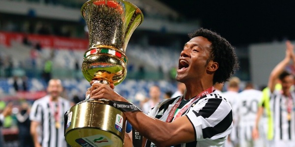Juve, auguri a Cuadrado: "Standing ovation Panita"