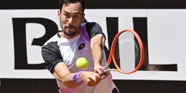 Roland Garros, Mager al secondo turno: battuto Gojowczyk