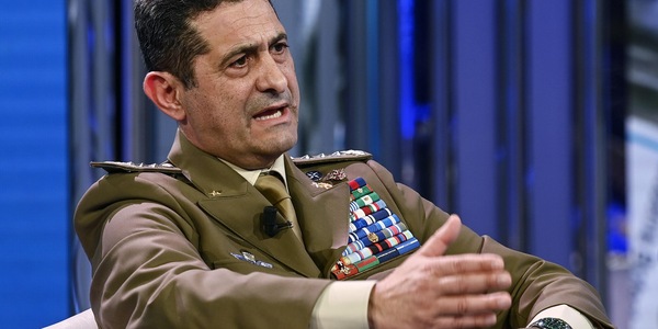 Covid, Figliuolo: "Richiamo con altro vaccino? Studi incoraggianti"