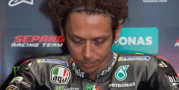 MotoGp, Rossi e il ritiro durante la stagione: "Non so da dove escano queste notizie"