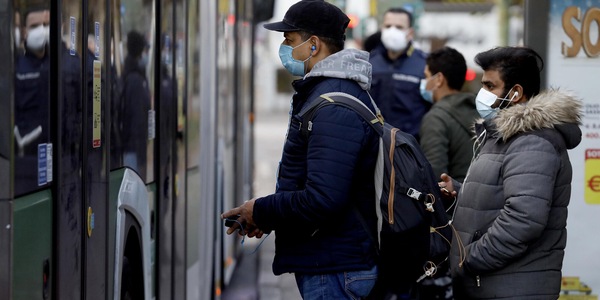 Stop mascherine all'aperto: ecco la data