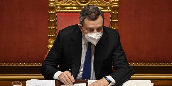 Draghi e leader Ue: "Non c'è posto per discriminazione in Europa"