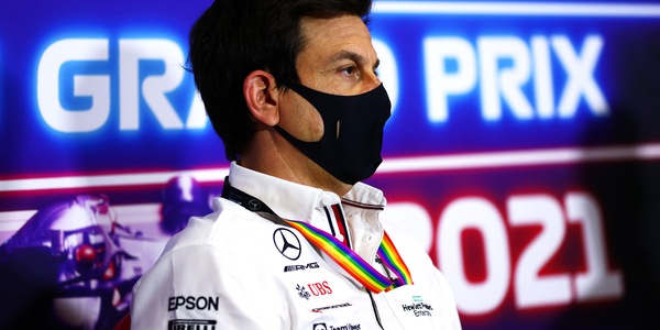 F1, Wolff sul contatto Hamilton-Verstappen: "Gli incidenti si fanno in due"